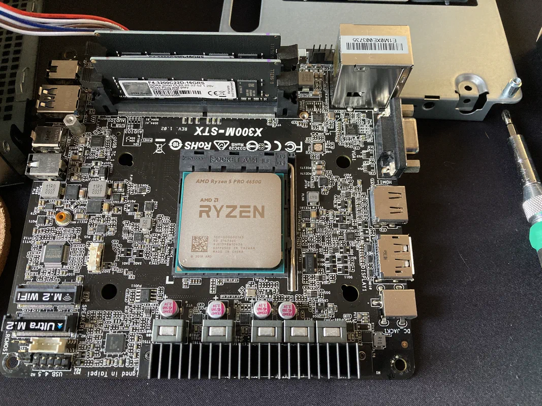 Initial test configuration with Ryzen 5 PRO 4650G and 16GB of RAM.
